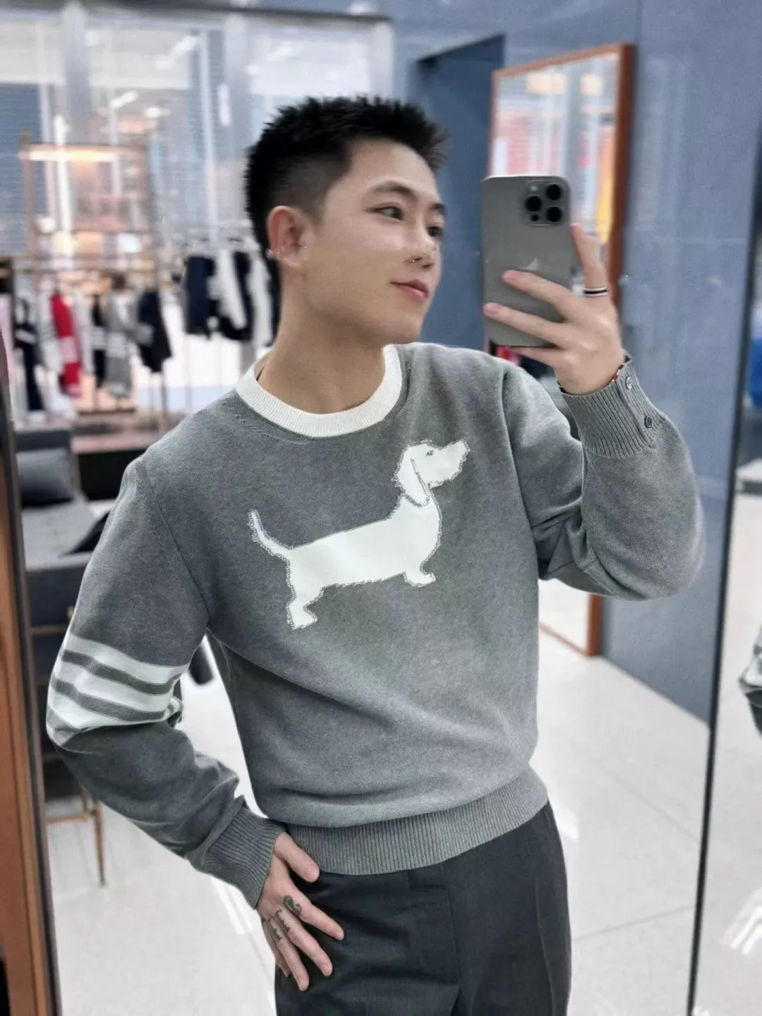 ：M 45（TB ） THOM BROWNE .TB Breathable Same Style ：Gray/Navy Blue Size：1/2/3/4